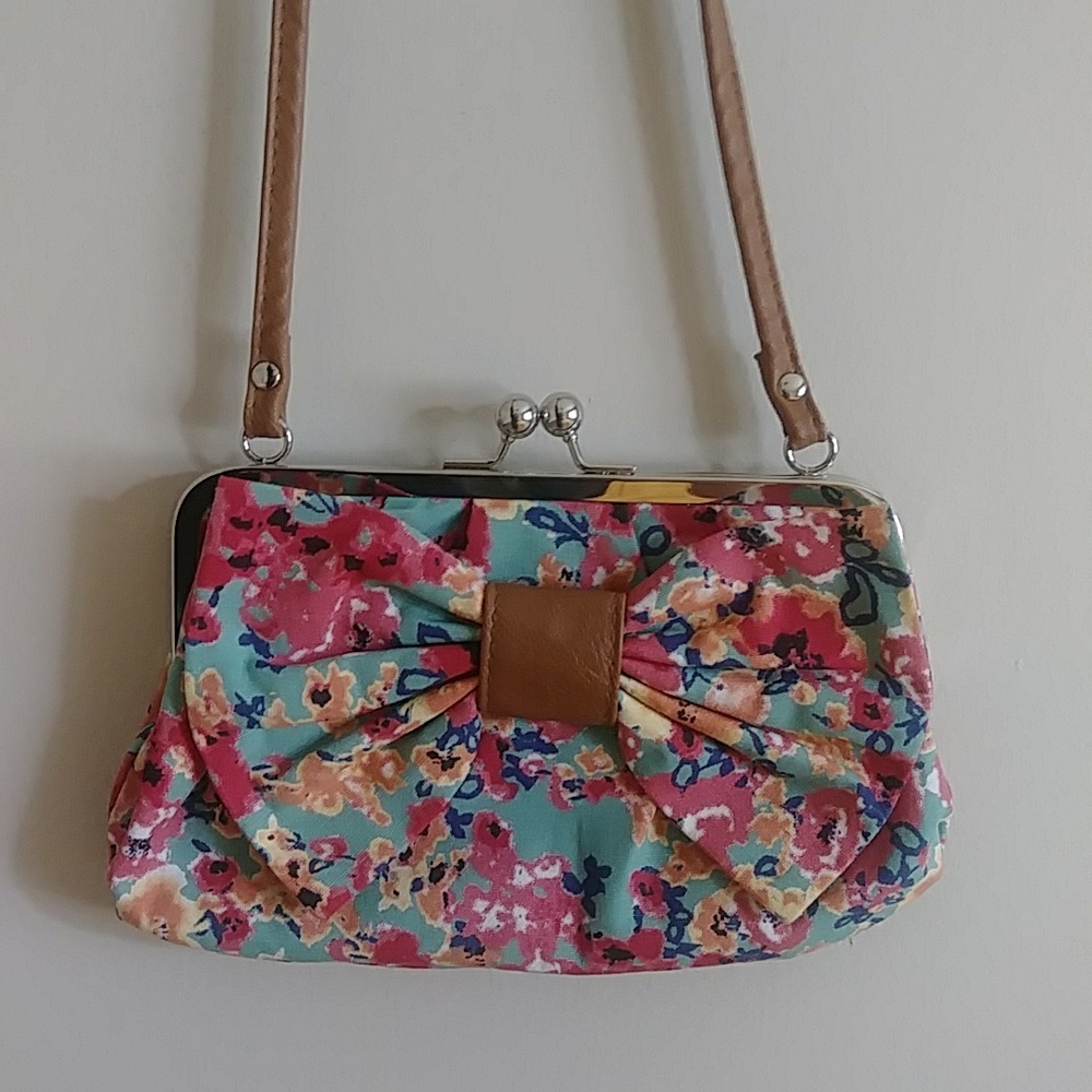 American Eagle Bow kiss clasp floral flowers crossbody bag purse